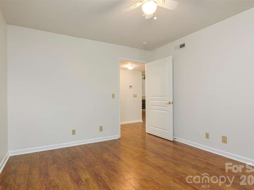 1405 Deermouse Way, Hendersonville, NC 28792.  MLS# CAR4403319, YatesRealty ID 38463. 