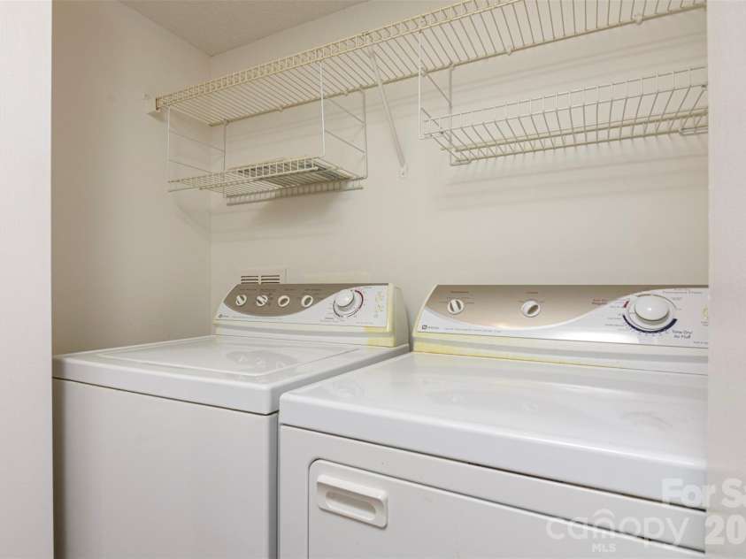 1405 Deermouse Way, Hendersonville, NC 28792.  MLS# CAR4403319, YatesRealty ID 38463. 