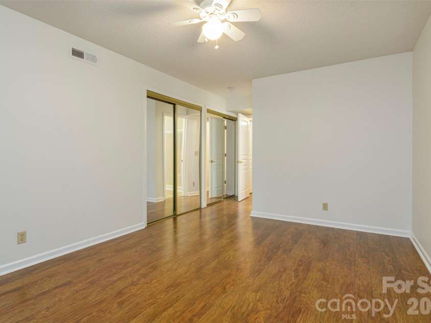 1405 Deermouse Way, Hendersonville, NC 28792.  MLS# CAR4403319, YatesRealty ID 38463. 