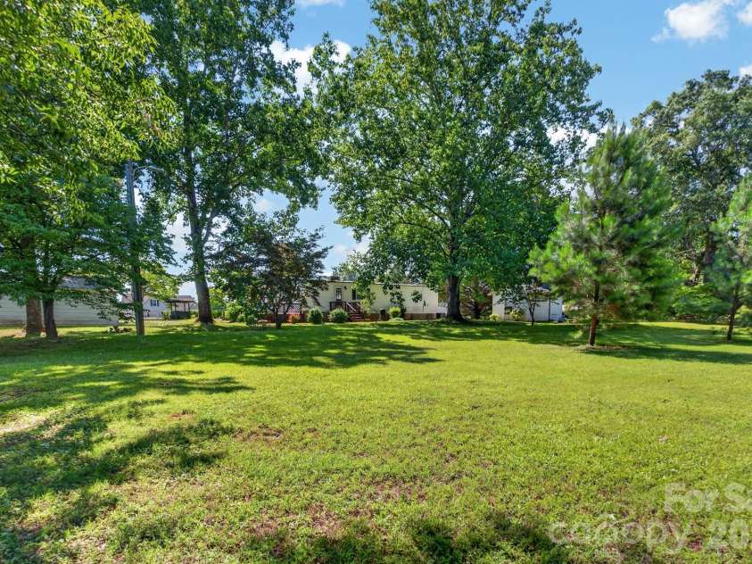 331 Shiloh Road, York, SC 29745.  MLS# CAR4402807, YatesRealty ID 38465. Rear Yard