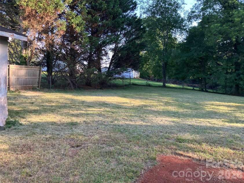123 Dalehurst Drive, Forest City, NC 28043.  MLS# CAR4405312, YatesRealty ID 38467. 