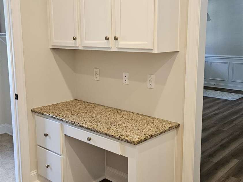 1162 Gold Rush Court, Fort Mill, SC 29708.  MLS# CAR4359124, YatesRealty ID 38468. Desk Work station