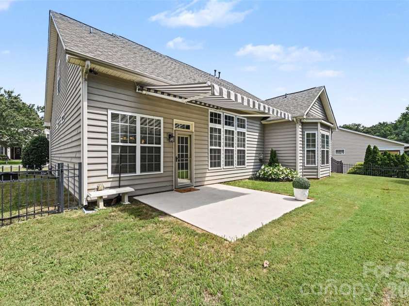 1162 Gold Rush Court, Fort Mill, SC 29708.  MLS# CAR4412511, YatesRealty ID 38468. Backyard and patio