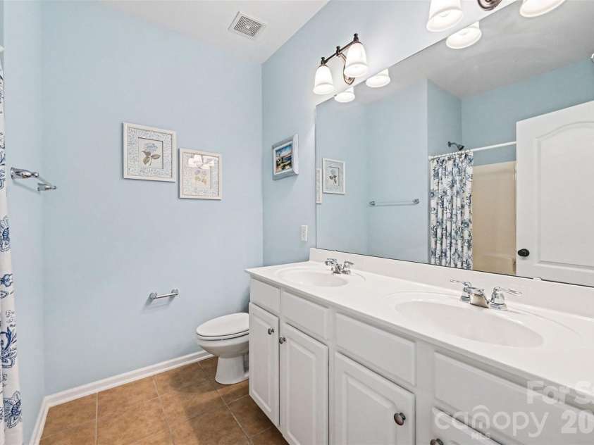 1162 Gold Rush Court, Fort Mill, SC 29708.  MLS# CAR4412511, YatesRealty ID 38468. Bathroom 3