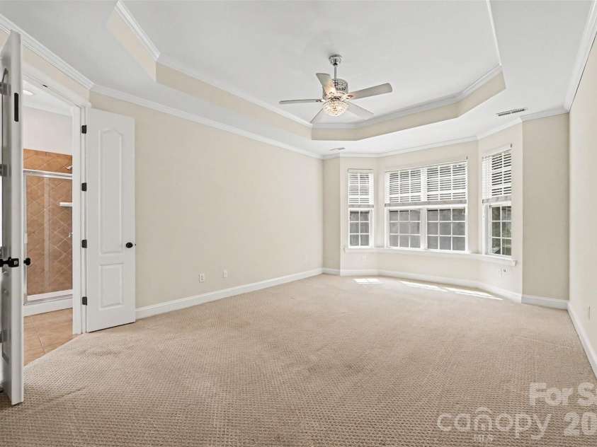 1162 Gold Rush Court, Fort Mill, SC 29708.  MLS# CAR4412511, YatesRealty ID 38468. Primary bedroom on main