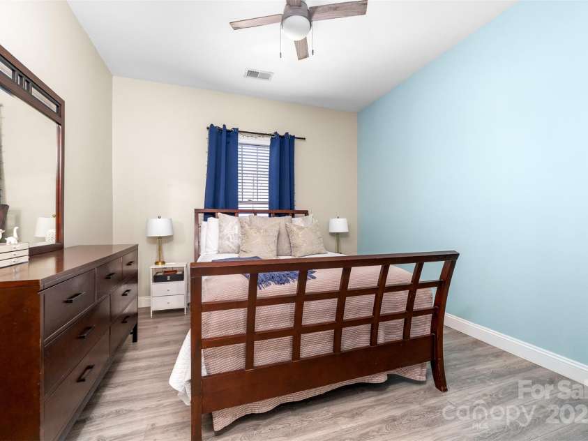 780 Davidson Street, Charlotte, NC 28202.  MLS# CAR4218916, YatesRealty ID 3847. Bedroom with Ceiling Fan, and high ceilings