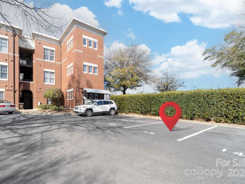 780 Davidson Street, Charlotte, NC 28202.  MLS# CAR4218916, YatesRealty ID 3847. Dedicated Parking Spot