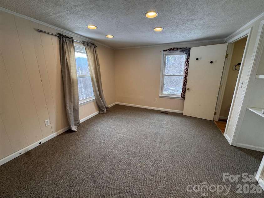 9 Alzena Road, Sylva, NC 28779.  MLS# CAR4344187, YatesRealty ID 3847. 