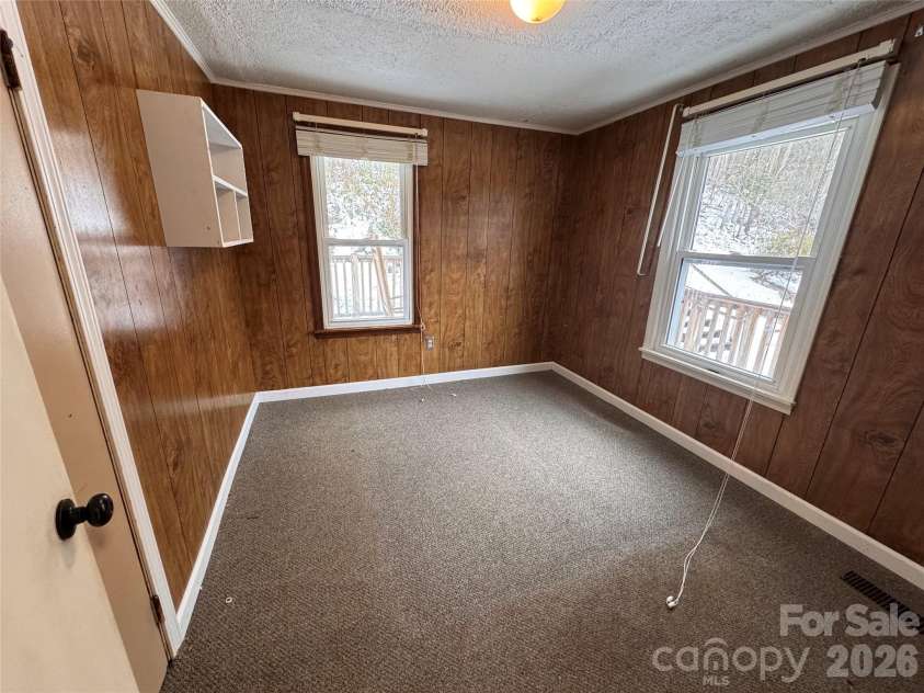 9 Alzena Road, Sylva, NC 28779.  MLS# CAR4344187, YatesRealty ID 3847. 