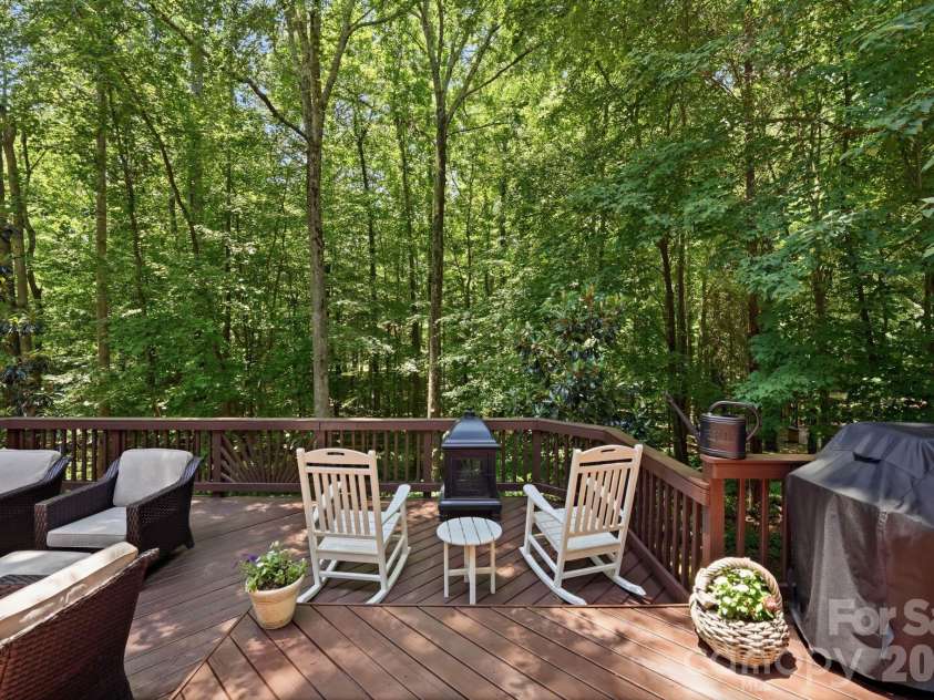 12529 Preservation Pointe Drive, Charlotte, NC 28216.  MLS# CAR4392241, YatesRealty ID 38471. 