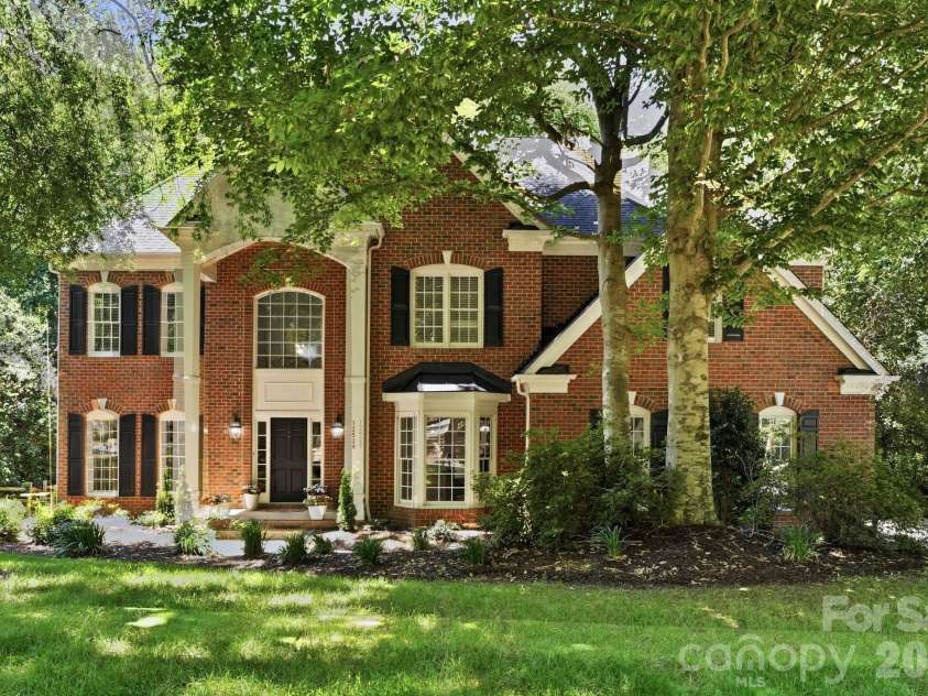 12529 Preservation Pointe Drive, Charlotte, NC 28216.  MLS# CAR4392241, YatesRealty ID 38471. 