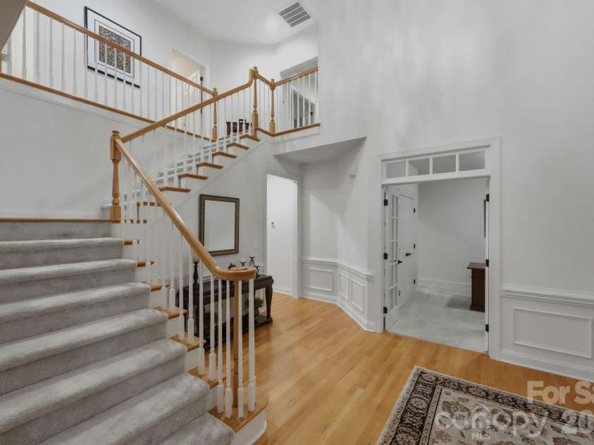 12529 Preservation Pointe Drive, Charlotte, NC 28216.  MLS# CAR4392241, YatesRealty ID 38471. 