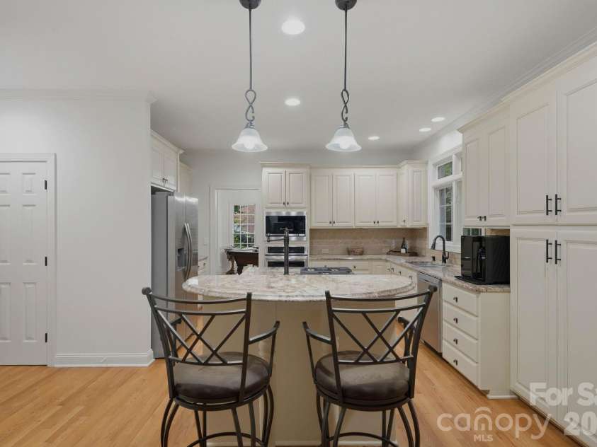 12529 Preservation Pointe Drive, Charlotte, NC 28216.  MLS# CAR4392241, YatesRealty ID 38471. 