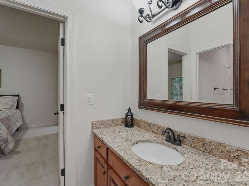 12529 Preservation Pointe Drive, Charlotte, NC 28216.  MLS# CAR4392241, YatesRealty ID 38471. 