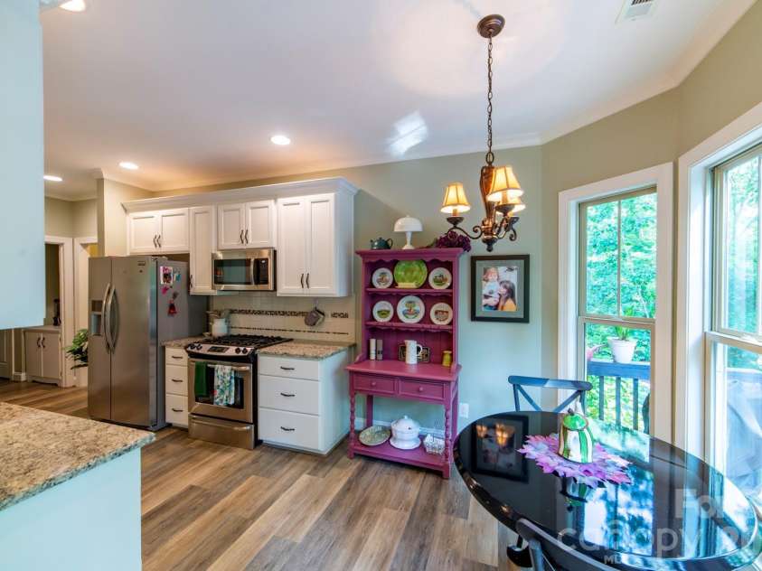 6927 Cinder Run, Waxhaw, NC 28173.  MLS# CAR4404498, YatesRealty ID 38473. 