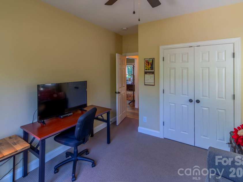 6927 Cinder Run, Waxhaw, NC 28173.  MLS# CAR4404498, YatesRealty ID 38473. 