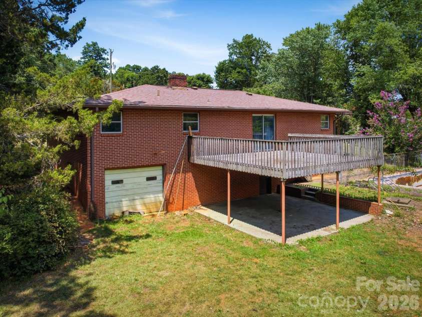 3446 Brandon Road, Morganton, NC 28655.  MLS# CAR4399120, YatesRealty ID 38474. 