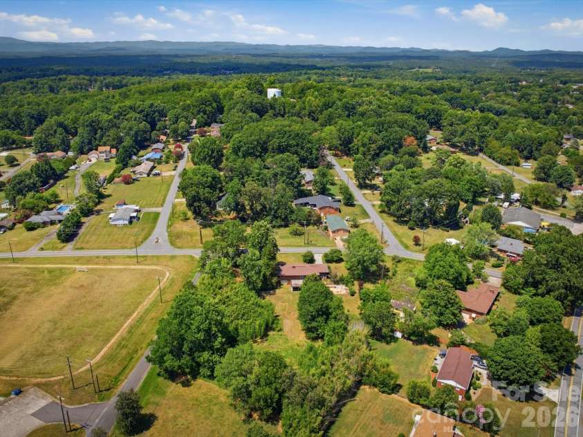 3446 Brandon Road, Morganton, NC 28655.  MLS# CAR4399120, YatesRealty ID 38474. 