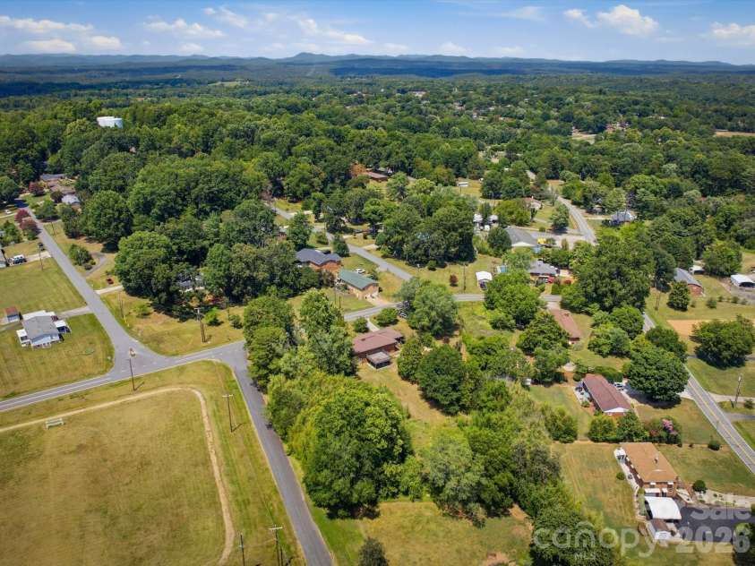 3446 Brandon Road, Morganton, NC 28655.  MLS# CAR4399120, YatesRealty ID 38474. 