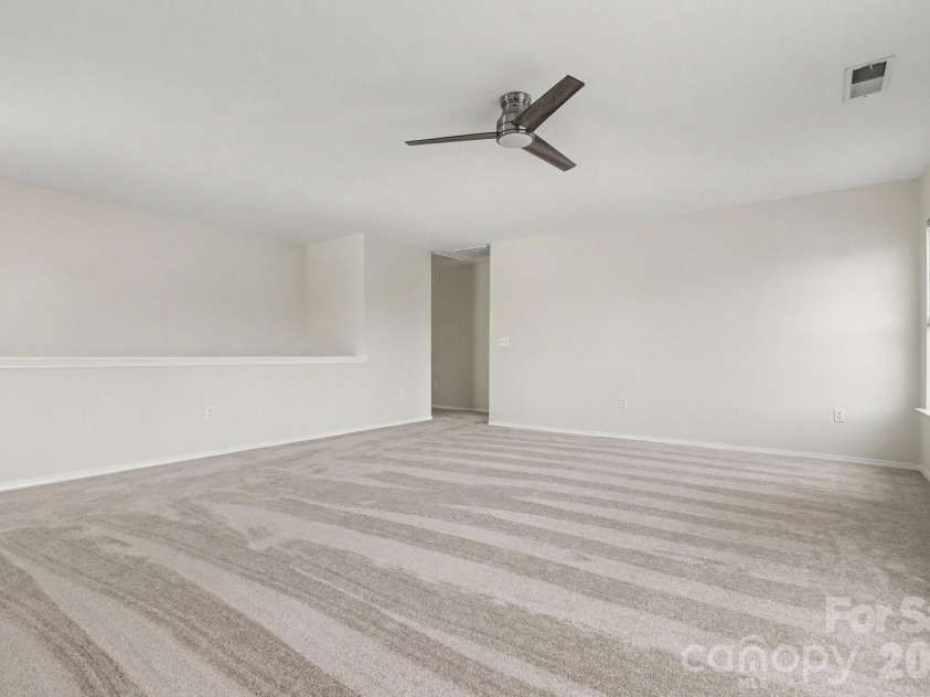10912 Thousand Oaks Drive, Huntersville, NC 28078.  MLS# CAR4398891, YatesRealty ID 38477. 