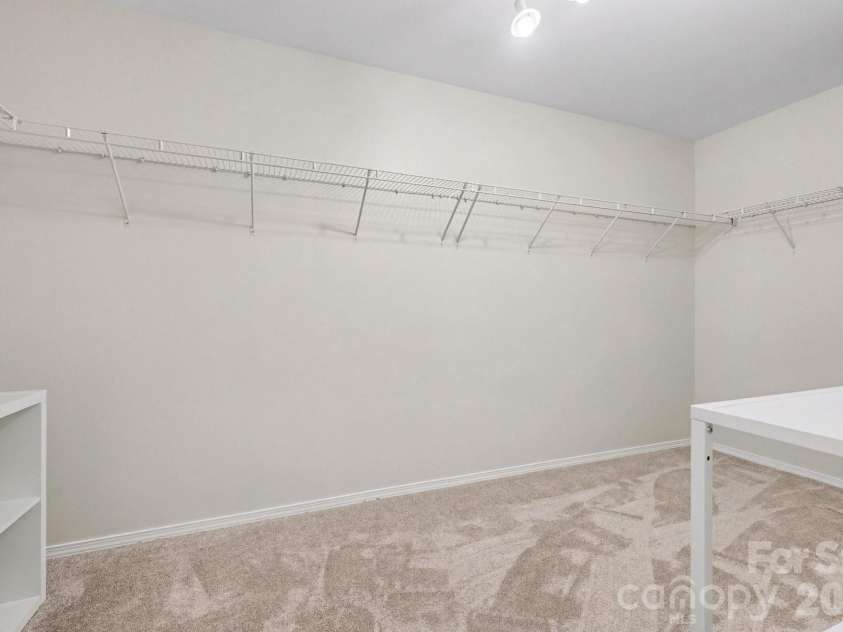 10912 Thousand Oaks Drive, Huntersville, NC 28078.  MLS# CAR4398891, YatesRealty ID 38477. 