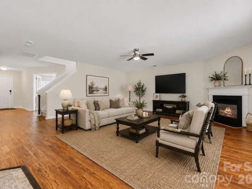 10912 Thousand Oaks Drive, Huntersville, NC 28078.  MLS# CAR4398891, YatesRealty ID 38477. 