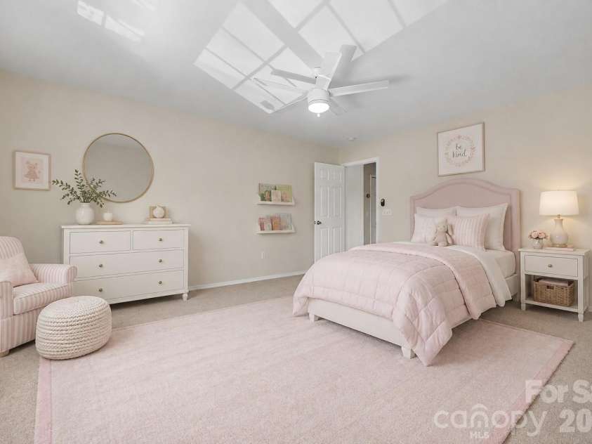 10912 Thousand Oaks Drive, Huntersville, NC 28078.  MLS# CAR4398891, YatesRealty ID 38477. 