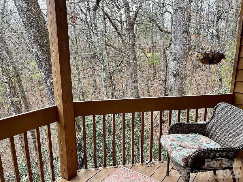 109 Emerald Ridge Road, Sapphire, NC 28774.  MLS# CAR4344212, YatesRealty ID 3848. 