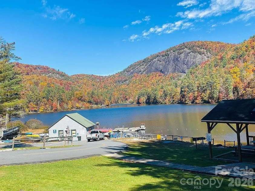109 Emerald Ridge Road, Sapphire, NC 28774.  MLS# CAR4344212, YatesRealty ID 3848. 