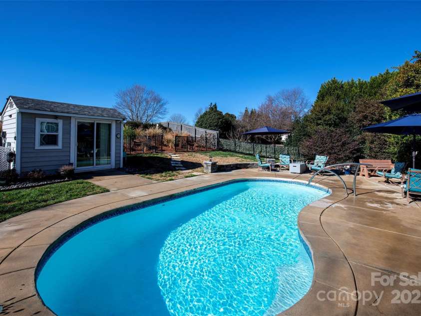 625 Circle Trace Road, Monroe, NC 28110.  MLS# CAR4235934, YatesRealty ID 3848. 