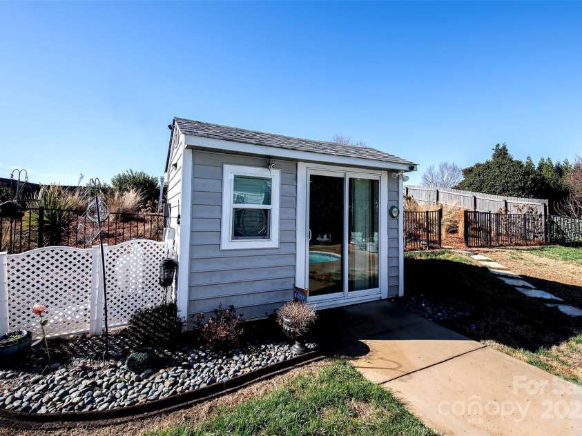 625 Circle Trace Road, Monroe, NC 28110.  MLS# CAR4235934, YatesRealty ID 3848. 