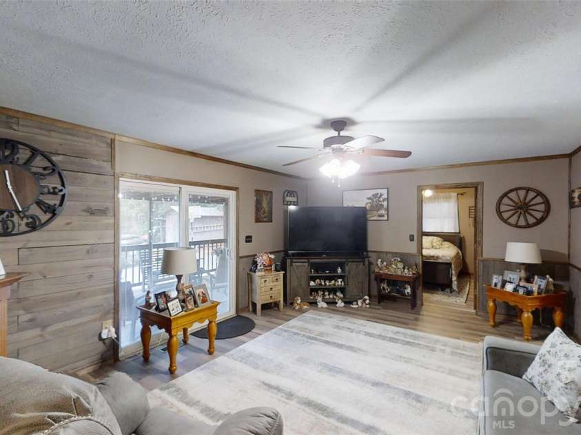 81 Pine Mount Road, Weaverville, NC 28787.  MLS# CAR4402947, YatesRealty ID 38480. 