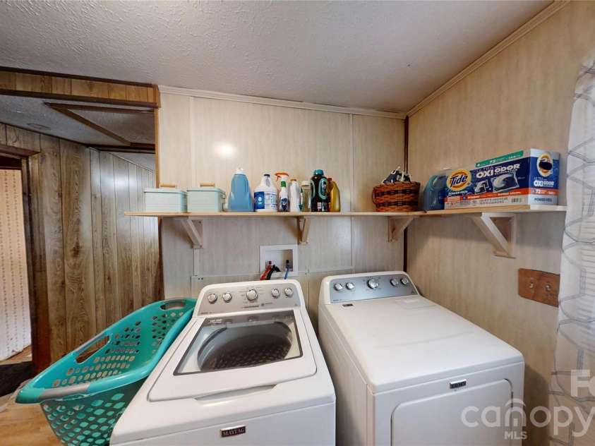 81 Pine Mount Road, Weaverville, NC 28787.  MLS# CAR4402947, YatesRealty ID 38480. 