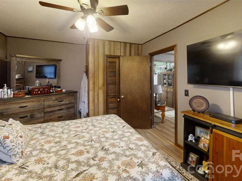 81 Pine Mount Road, Weaverville, NC 28787.  MLS# CAR4402947, YatesRealty ID 38480. 