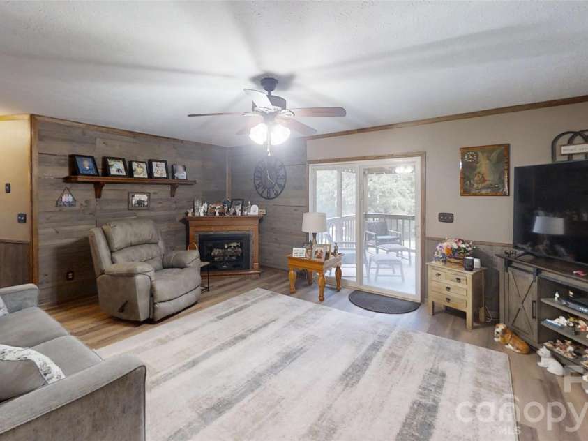 81 Pine Mount Road, Weaverville, NC 28787.  MLS# CAR4402947, YatesRealty ID 38480. 