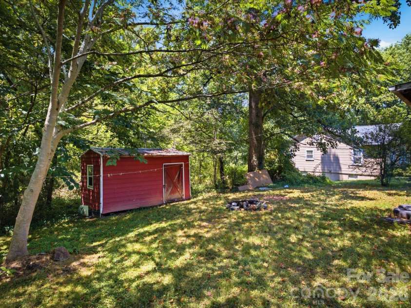 1839 Drexel Road, Valdese, NC 28690.  MLS# CAR4399116, YatesRealty ID 38481. 