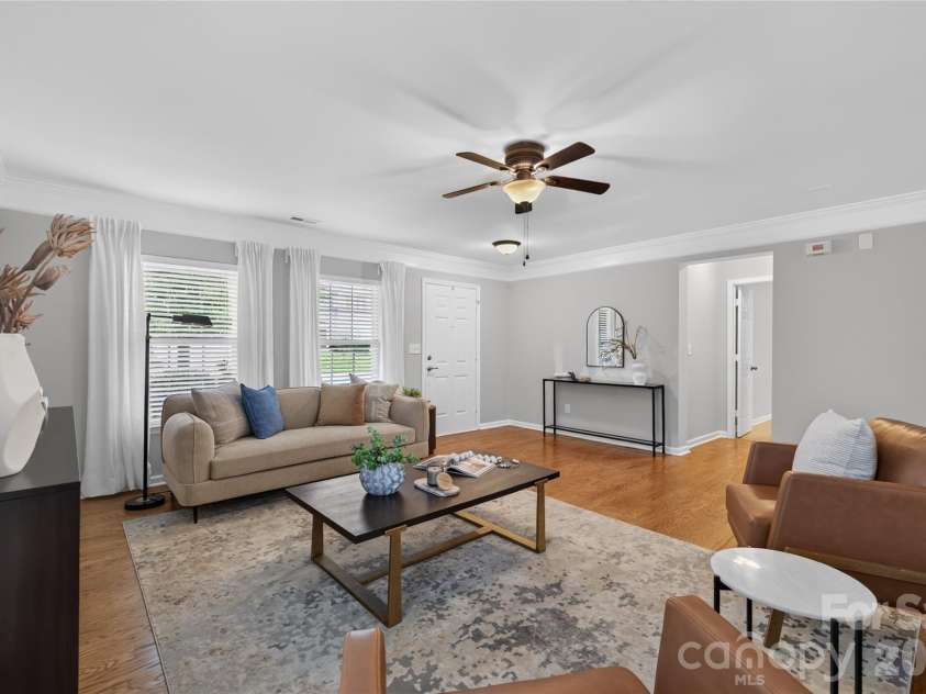 8932 Oransay Way, Charlotte, NC 28278.  MLS# CAR4405293, YatesRealty ID 38482. 