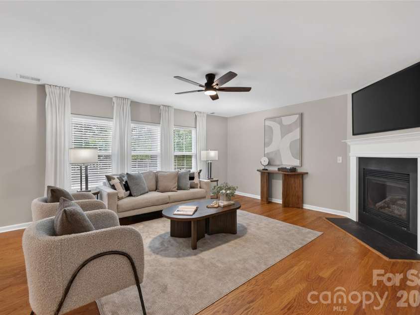 8932 Oransay Way, Charlotte, NC 28278.  MLS# CAR4405293, YatesRealty ID 38482. 