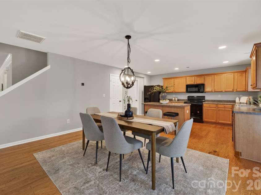 8932 Oransay Way, Charlotte, NC 28278.  MLS# CAR4405293, YatesRealty ID 38482. 