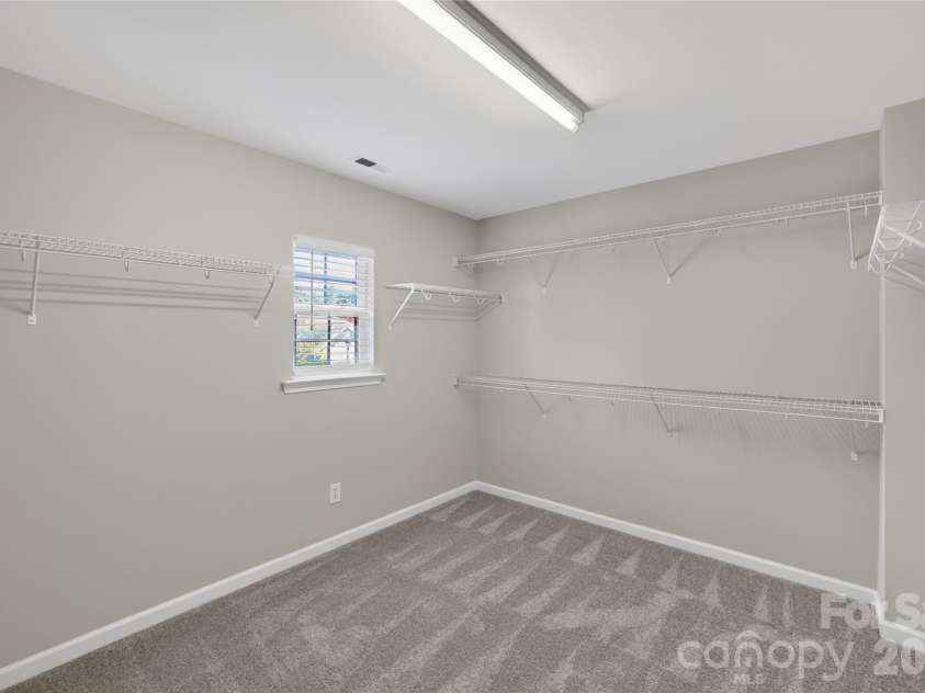 8932 Oransay Way, Charlotte, NC 28278.  MLS# CAR4405293, YatesRealty ID 38482. 