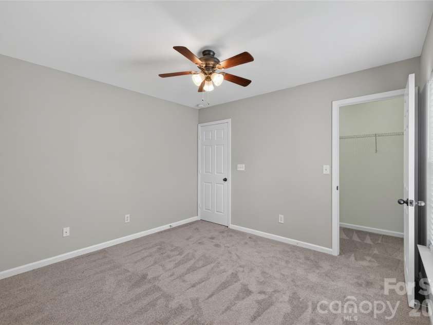 8932 Oransay Way, Charlotte, NC 28278.  MLS# CAR4405293, YatesRealty ID 38482. 