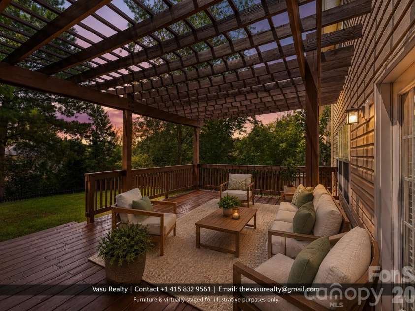 8932 Oransay Way, Charlotte, NC 28278.  MLS# CAR4405293, YatesRealty ID 38482. 