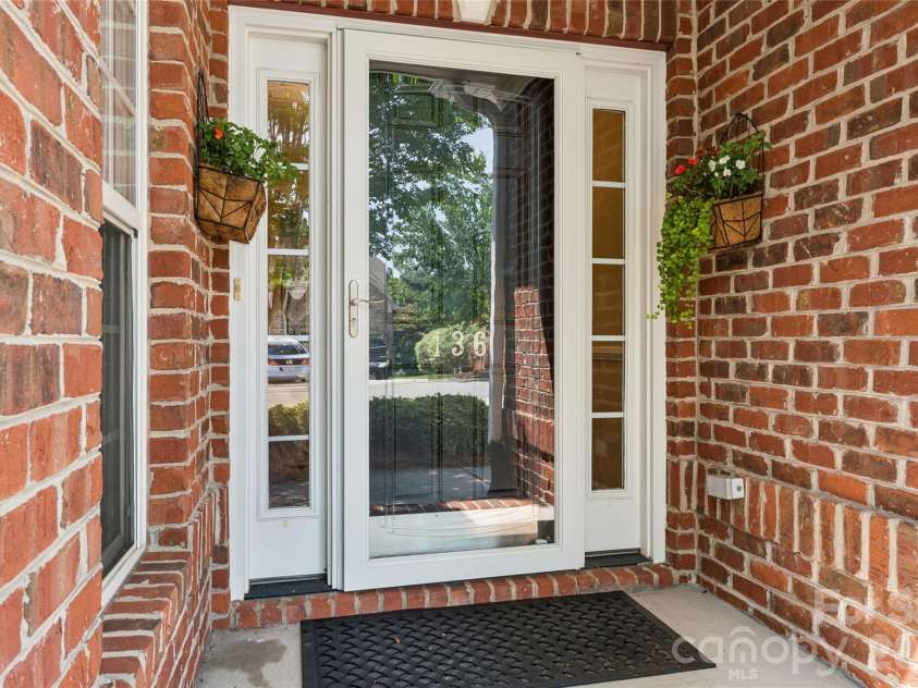 136 Turnberry Drive, Mocksville, NC 27028.  MLS# CAR4400795, YatesRealty ID 38486. 