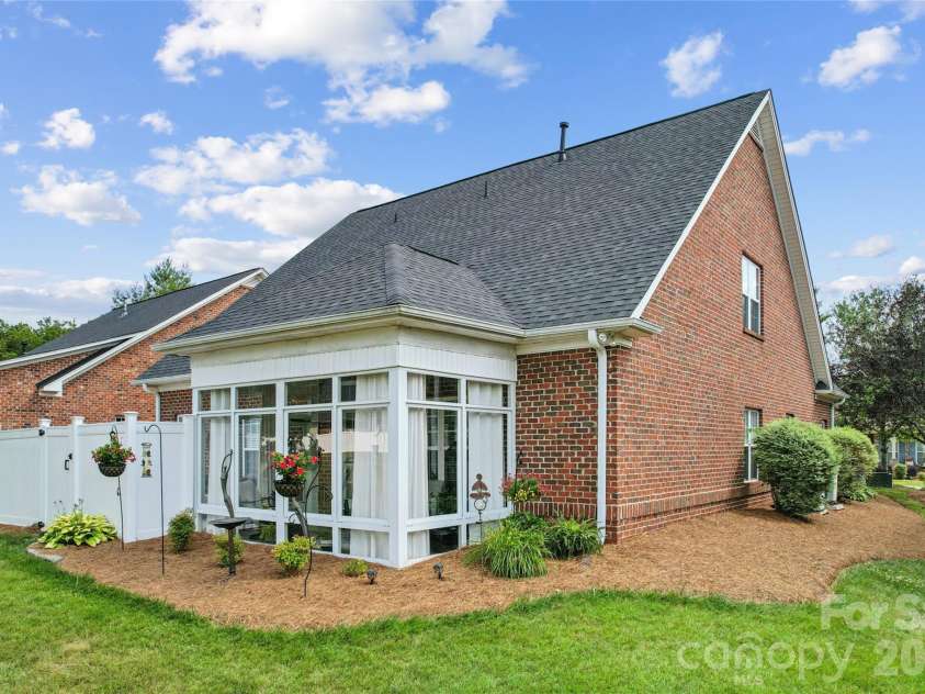 136 Turnberry Drive, Mocksville, NC 27028.  MLS# CAR4400795, YatesRealty ID 38486. 