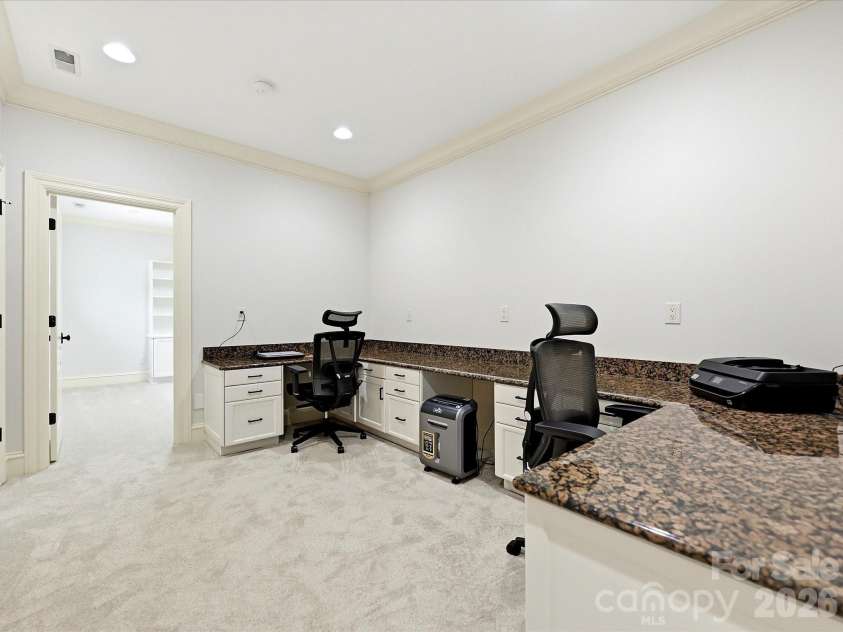 11308 Gunpowder Point Drive, Charlotte, NC 28277.  MLS# CAR4402066, YatesRealty ID 38487. 2nd Floor work/study room