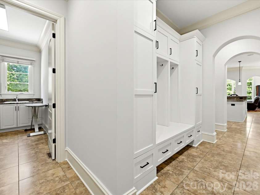 11308 Gunpowder Point Drive, Charlotte, NC 28277.  MLS# CAR4402066, YatesRealty ID 38487. 