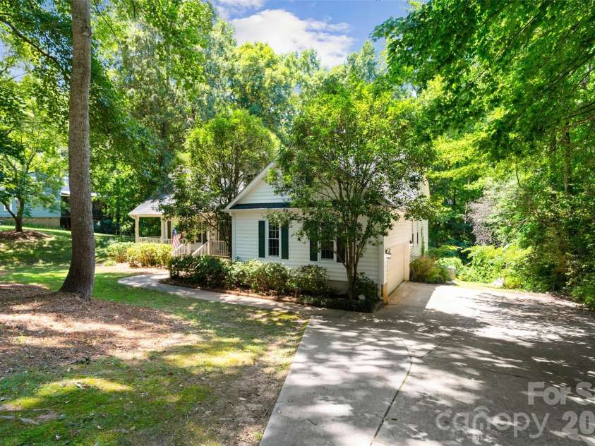 2059 Malvern Road, Rock Hill, SC 29732.  MLS# CAR4400386, YatesRealty ID 38491. 