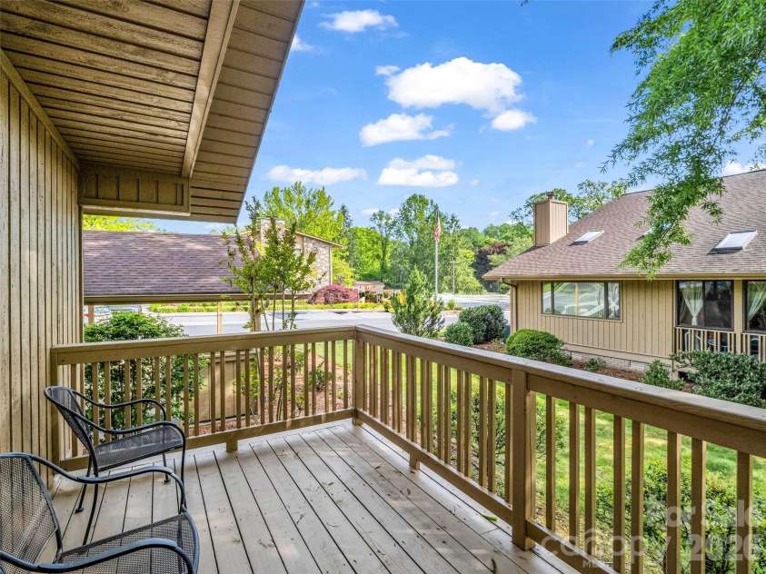 102 White Oak Drive, Hendersonville, NC 28791.  MLS# CAR4376604, YatesRealty ID 38494. Peaceful Deck