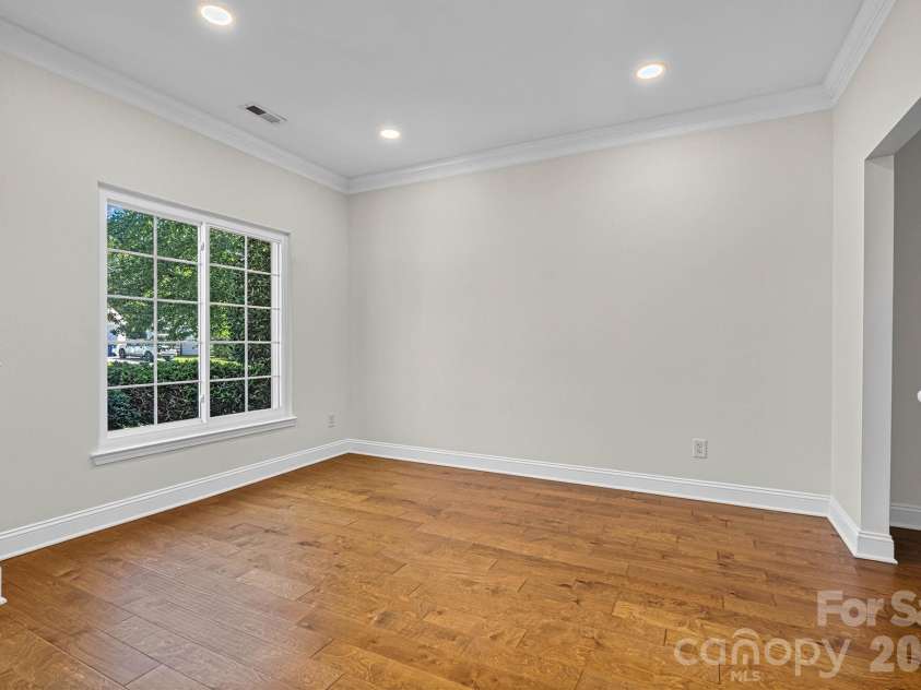 7542 Sedgebrook Drive, Stanley, NC 28164.  MLS# CAR4401228, YatesRealty ID 38497. Bright and cheerful Dining Room!