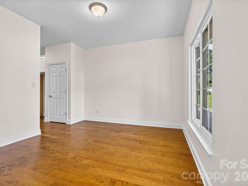7542 Sedgebrook Drive, Stanley, NC 28164.  MLS# CAR4401228, YatesRealty ID 38497. Flex space